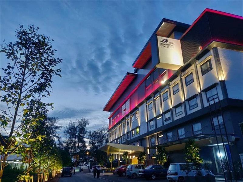 Tsr Seafront Hotel Port Dickson Exterior photo